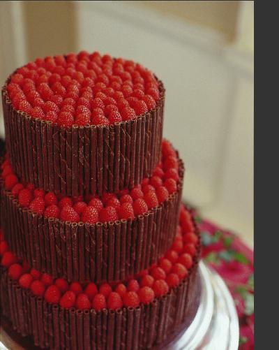 WeddingHRaspberryCake1